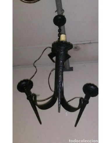 Lámpara de forja, tres bombillas