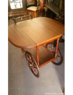 Bonita mesa camarera, en... 2