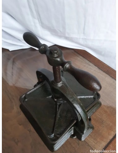 Prensa imprenta para encuadernar...