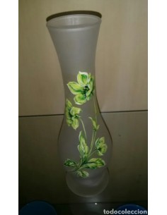 Bonito jarron de opalina