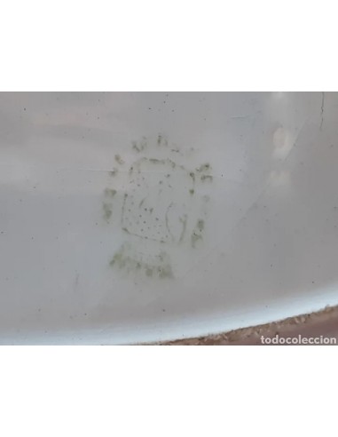 SALSERA CON PORTASALSERA, francesa