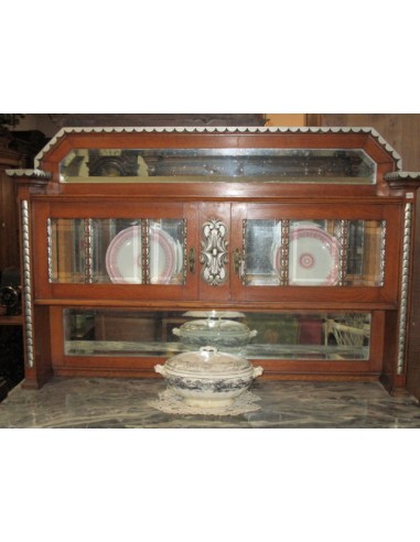 Aparador dos cuerpos