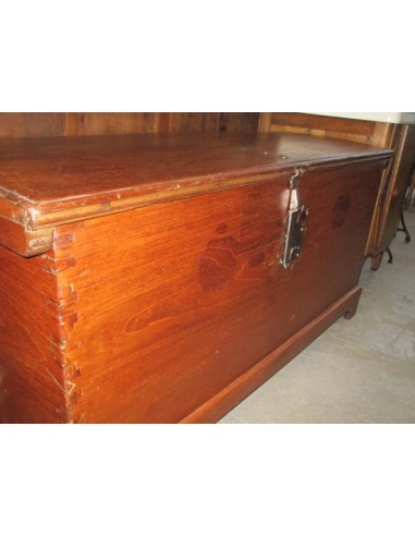 Arcón en madera de cedro