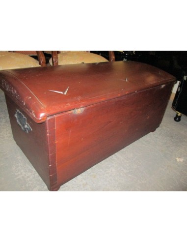 Arca en madera de caoba