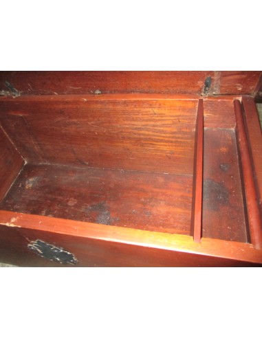 Arca en madera de caoba