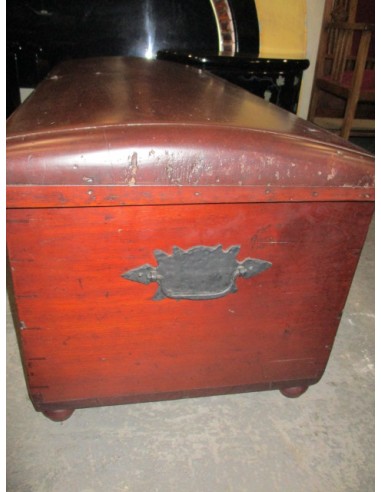 Arca en madera de caoba