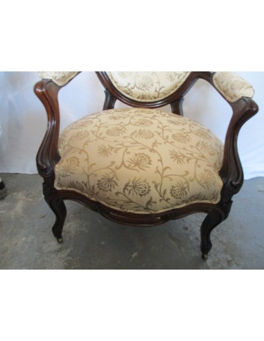 Silla de brazos de viñático